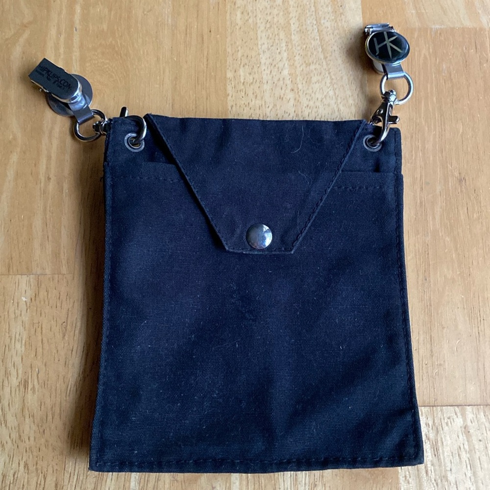 5x6” Hiplkips mini bag in good condition